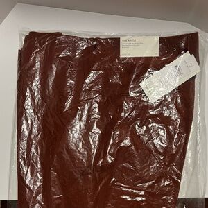 Ann Taylor Ankle Pants in Rich Burgundy